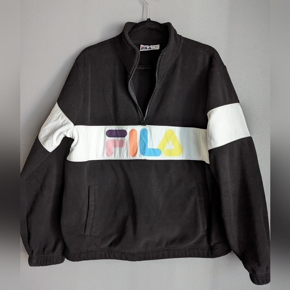 Women's FILA 3/4 zip up fleece. Black fleece. Women's fleece. Size large.